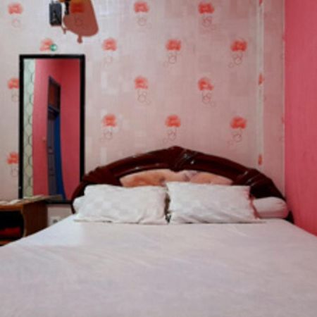 Hotel Rosichan Bau Bau Mitra Reddoorz Baubau Экстерьер фото